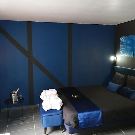 Appartement Avec Sauna Et Balneo Privatifs -Troyes Centre Екстериор снимка