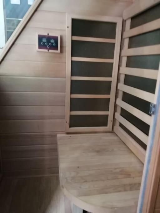 Appartement Avec Sauna Et Balneo Privatifs -Troyes Centre Екстериор снимка